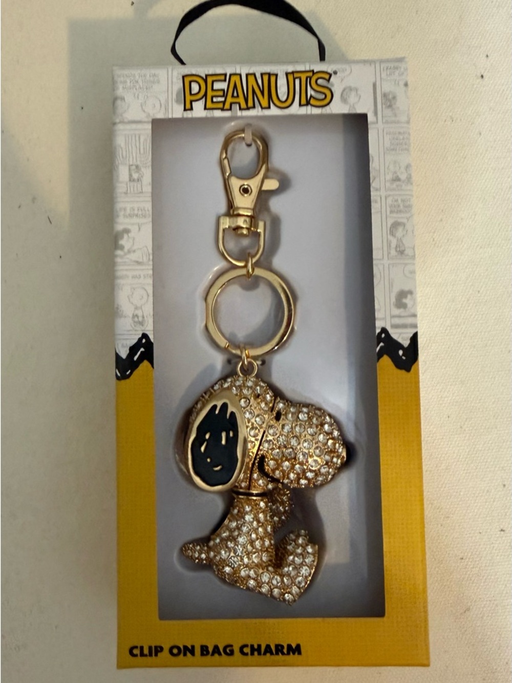 Peanuts Gold Tone and Black Snoopy 3D Crystal Clip-On Bag Charm Keychain - Picture 13 of 13